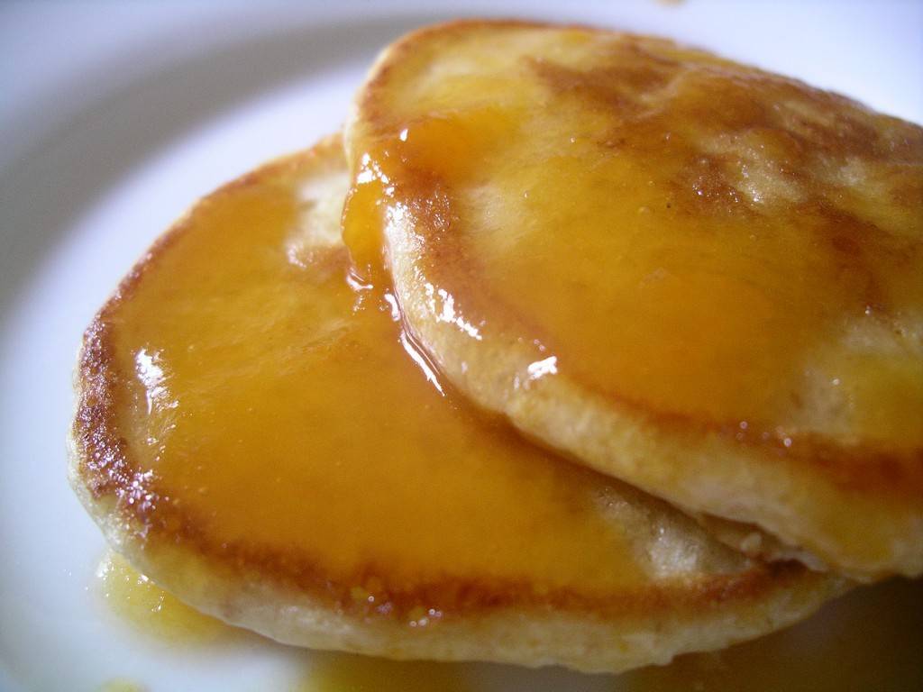 apricot preserves on pancakes