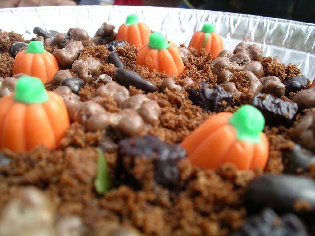 pumpkin patch cake "dirt"