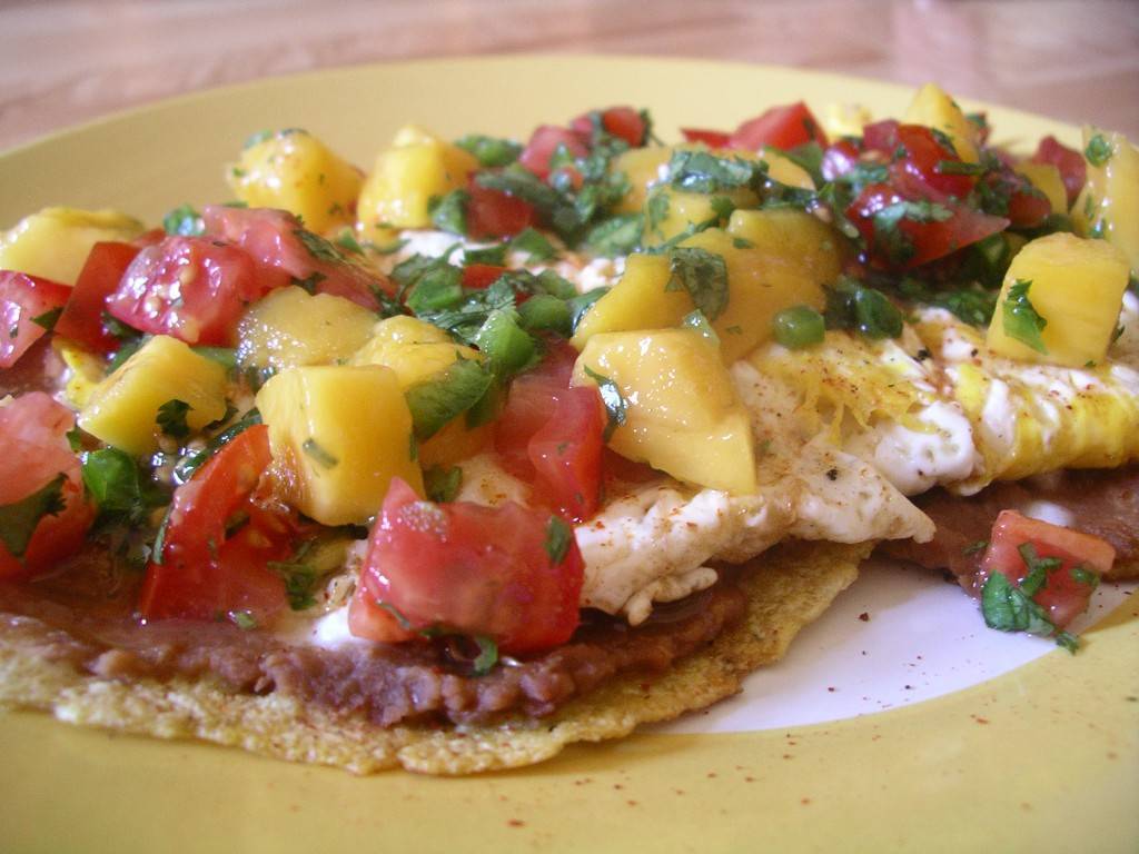 eggs and tortillas (breakfast for dinner)