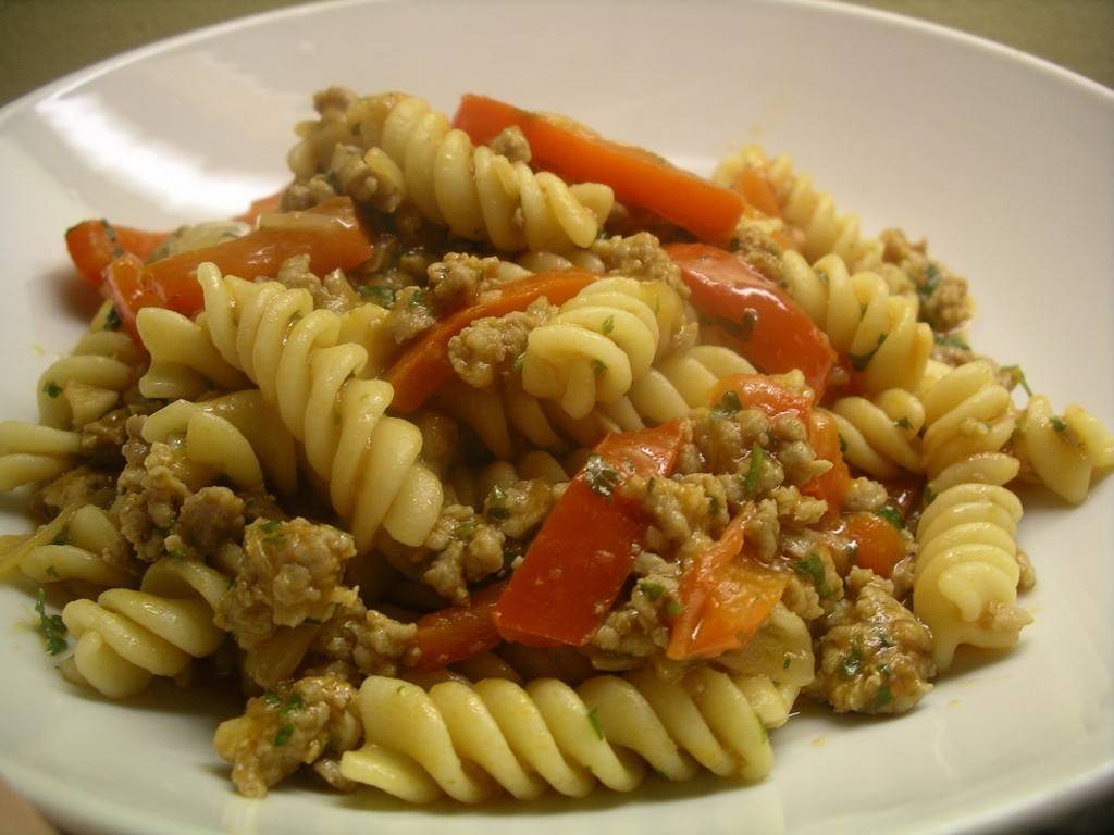 pasta with sausage and peppers