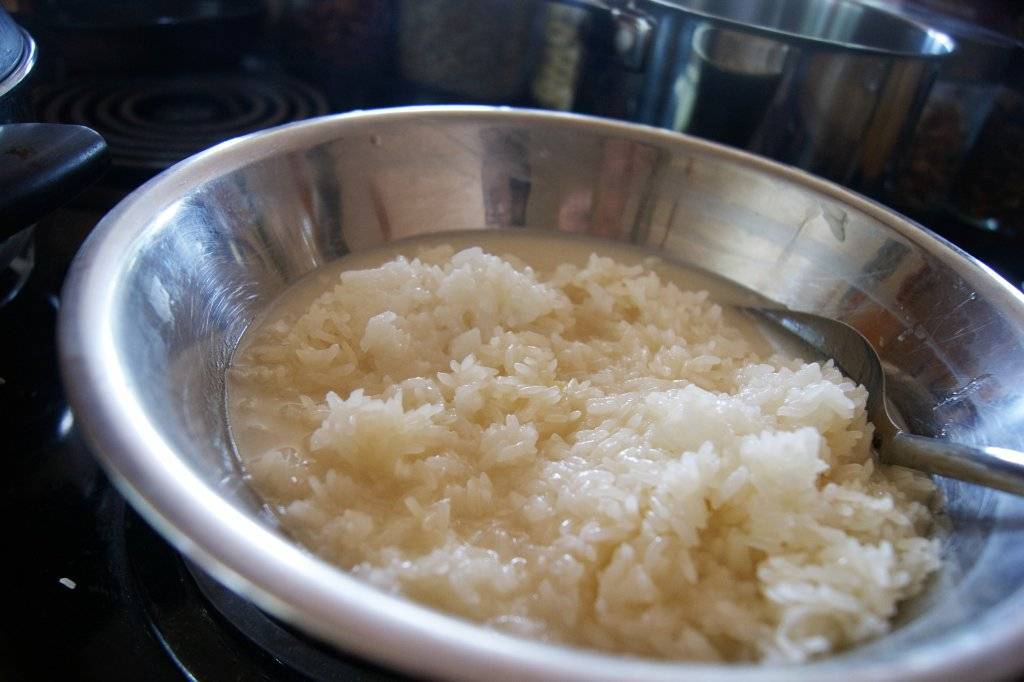 steamed sweet rice mixed with coconut milk