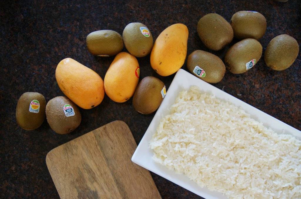 sticky rice with tropical fruit