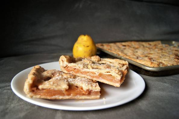 quince slab pie