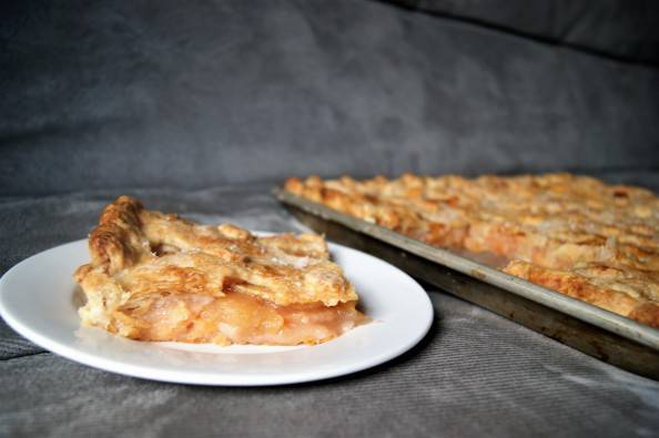 Quince slab pie