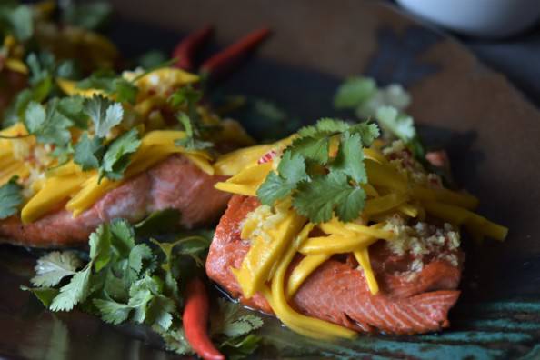 Vietnamese fish with mango and ginger
