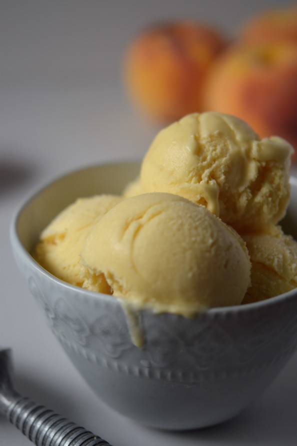 okanagan peach ice cream